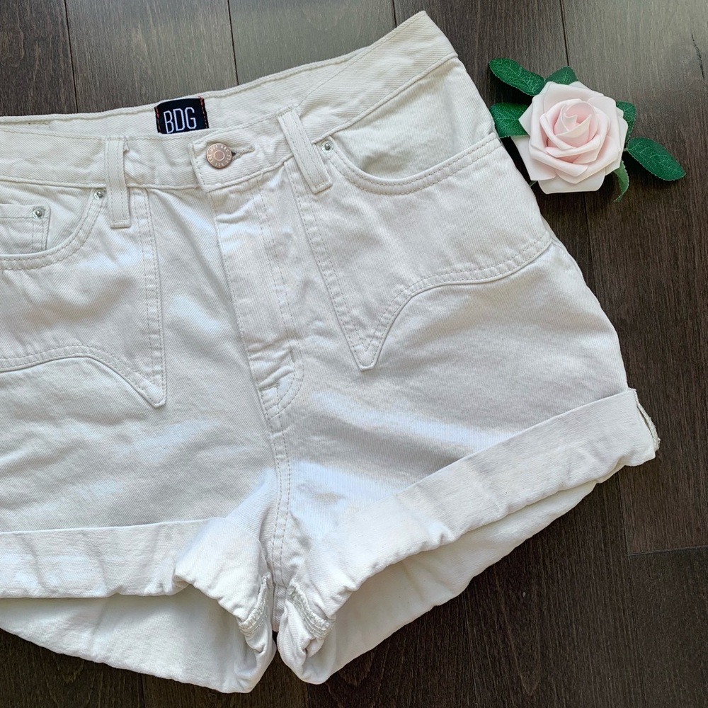 BDG High-Waisted Mom Shorts